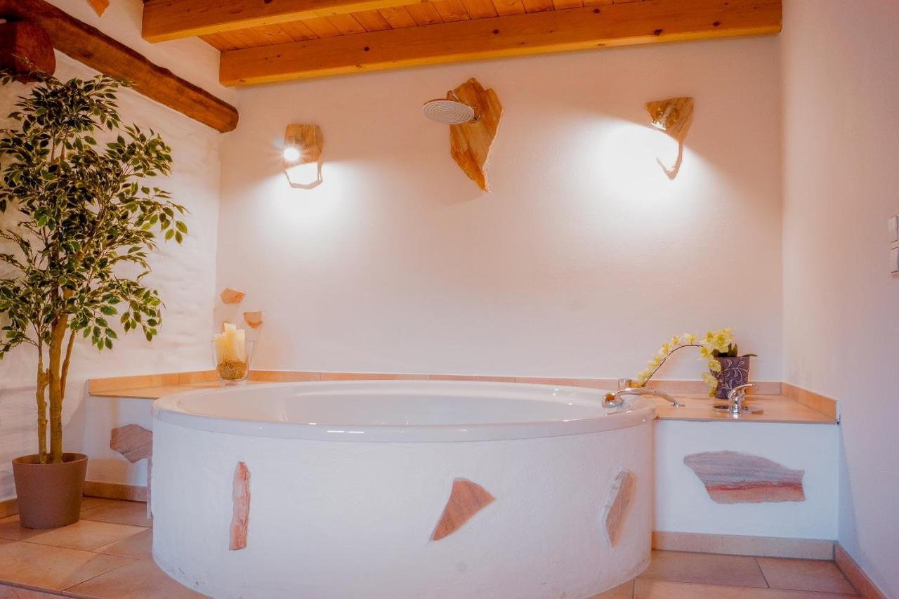 Besondere Ferienwohnung Spirit Auf Idyllischem Reiterhof Nahe Burg Eltz Münstermaifeld المظهر الخارجي الصورة